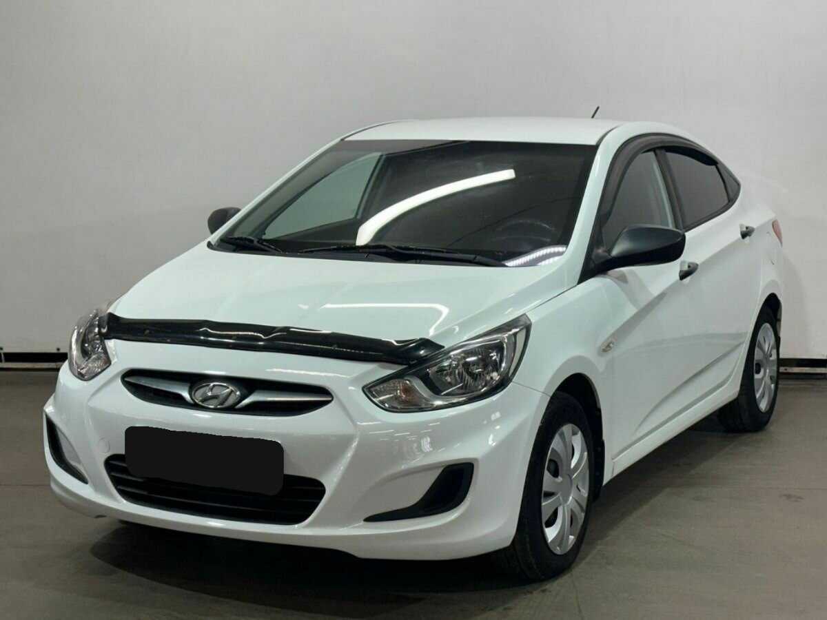 Hyundai Solaris 2014 года с пробегом. Посмотреть фото