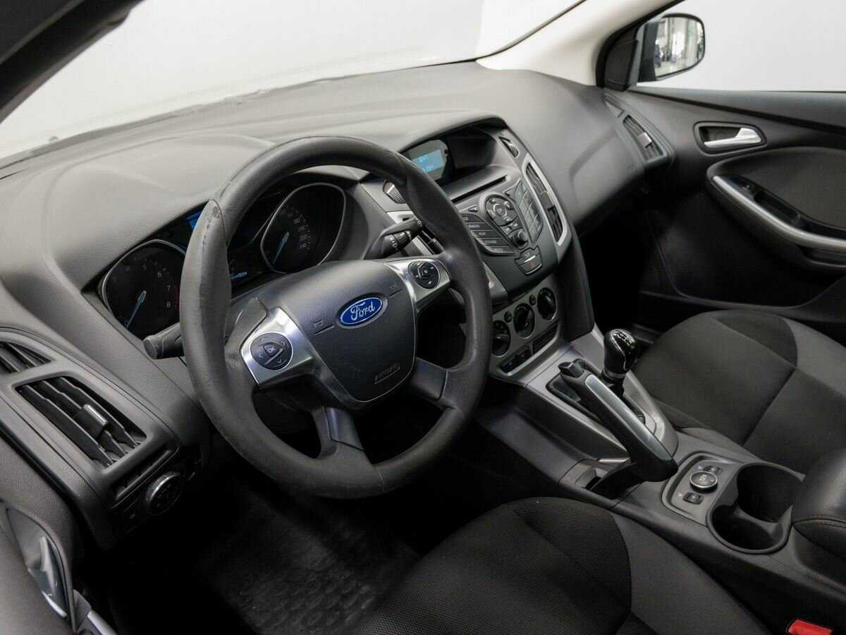 Ford Focus 2012 года с пробегом. Фото: #12