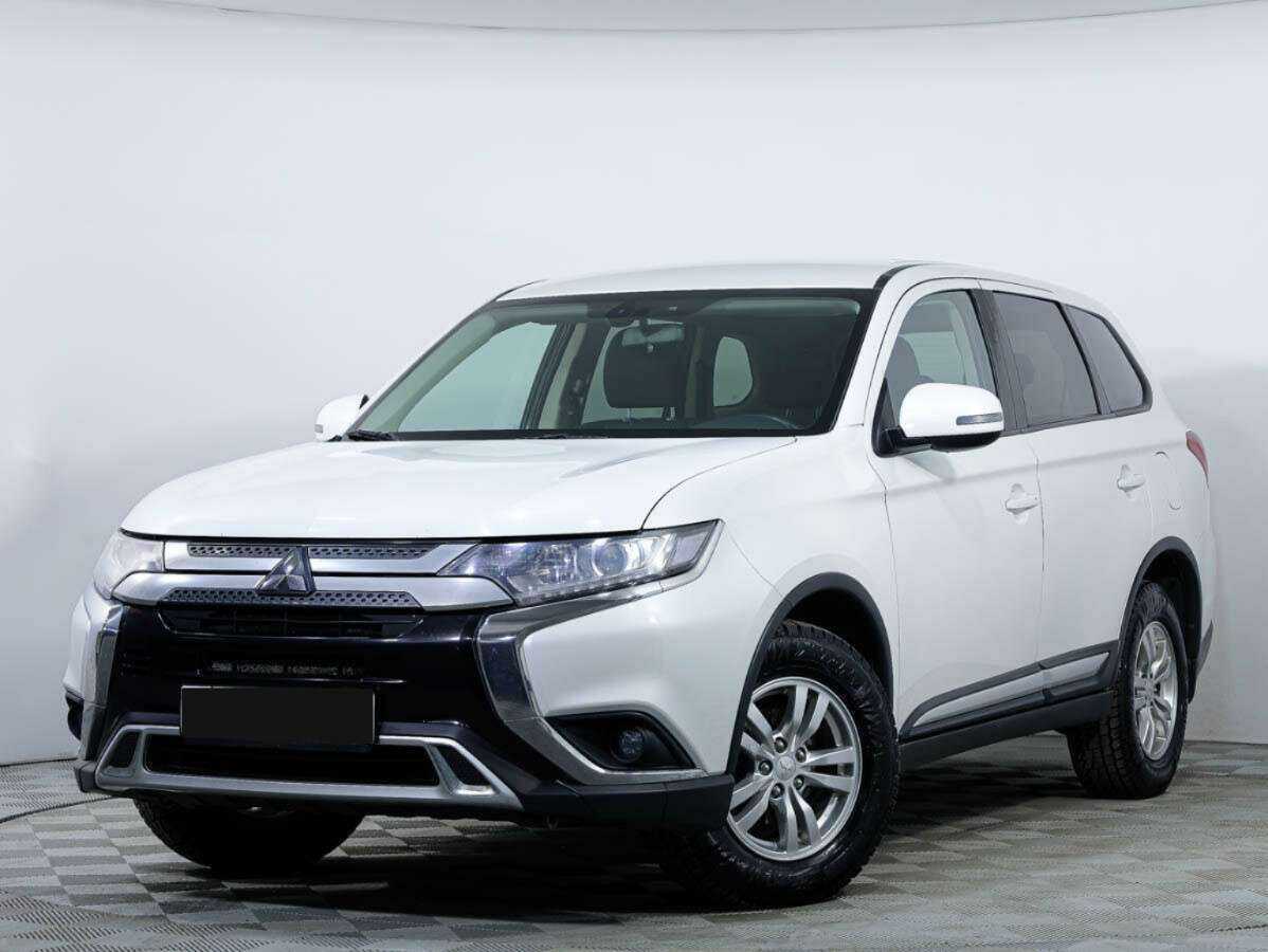 Mitsubishi Outlander 2018 года с пробегом. Фото: #0