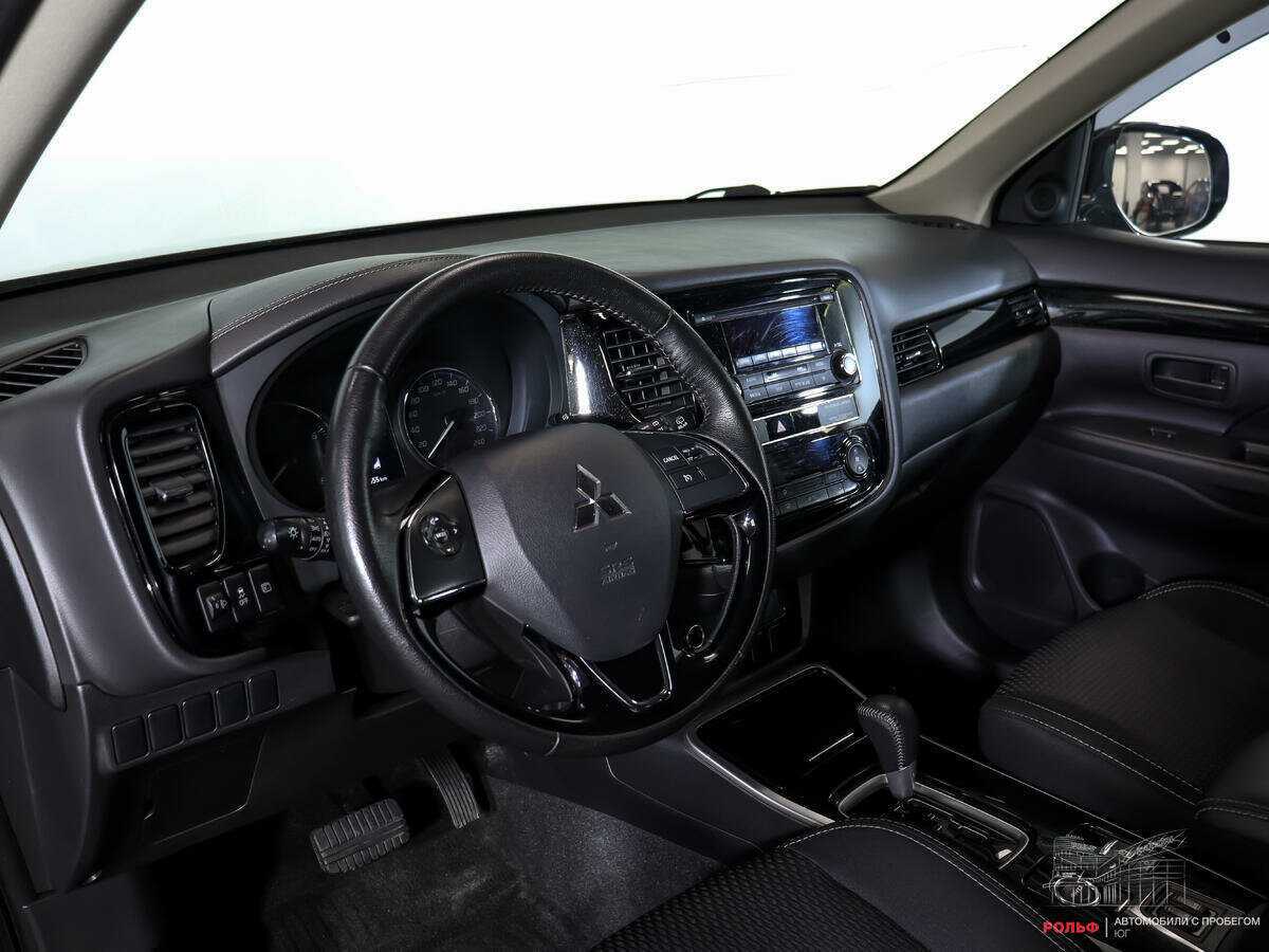 Mitsubishi Outlander 2019 года с пробегом. Фото: #12