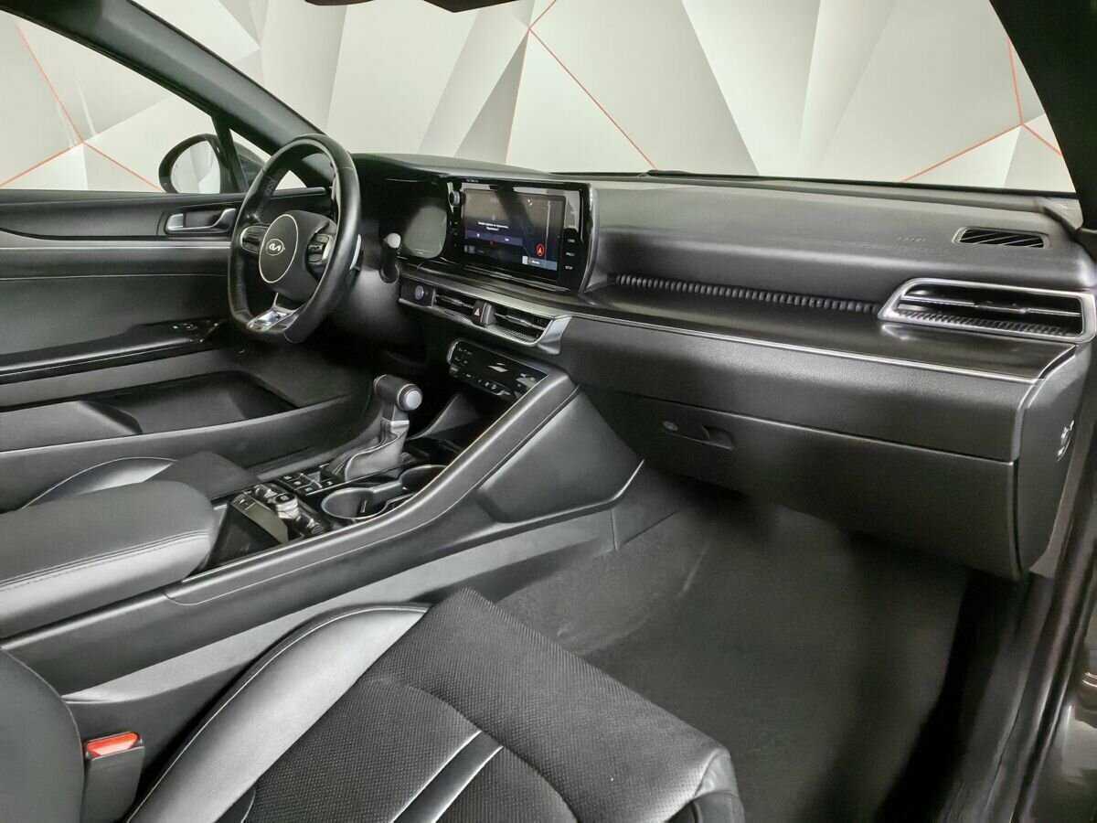 Kia K5 2020 года с пробегом. Фото: #8