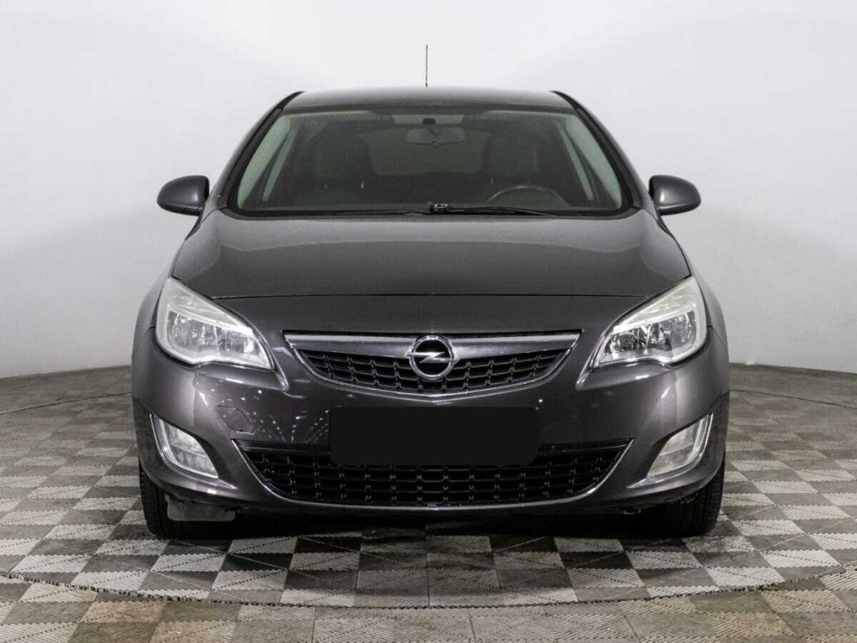 Opel Astra 2012 года с пробегом. Фото: #0
