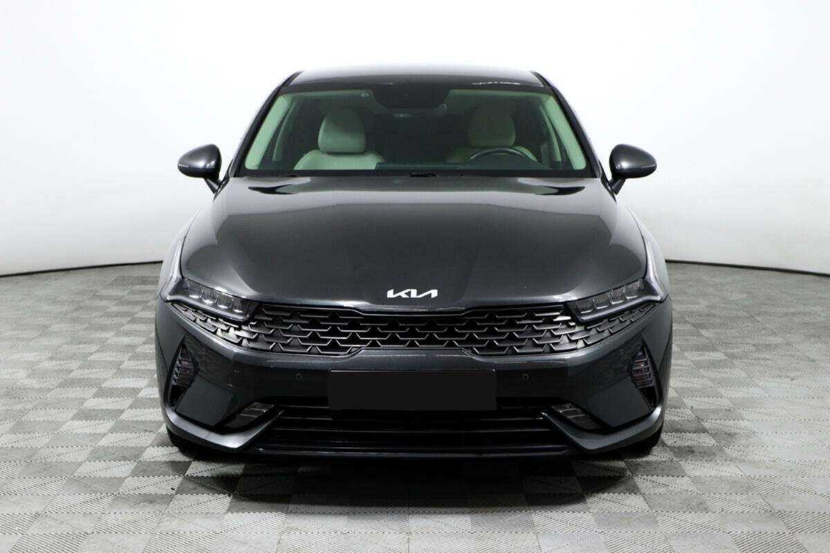 Kia K5 2021 года с пробегом. Фото: #1