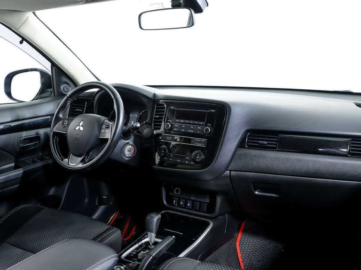 Mitsubishi Outlander 2019 года с пробегом. Фото: #8