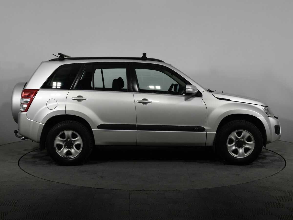 Suzuki Grand Vitara 2013 года с пробегом. Фото: #4