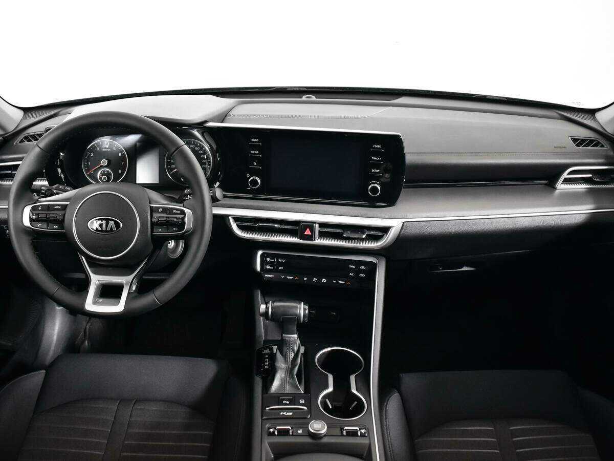 Kia K5 2021 года с пробегом. Фото: #11
