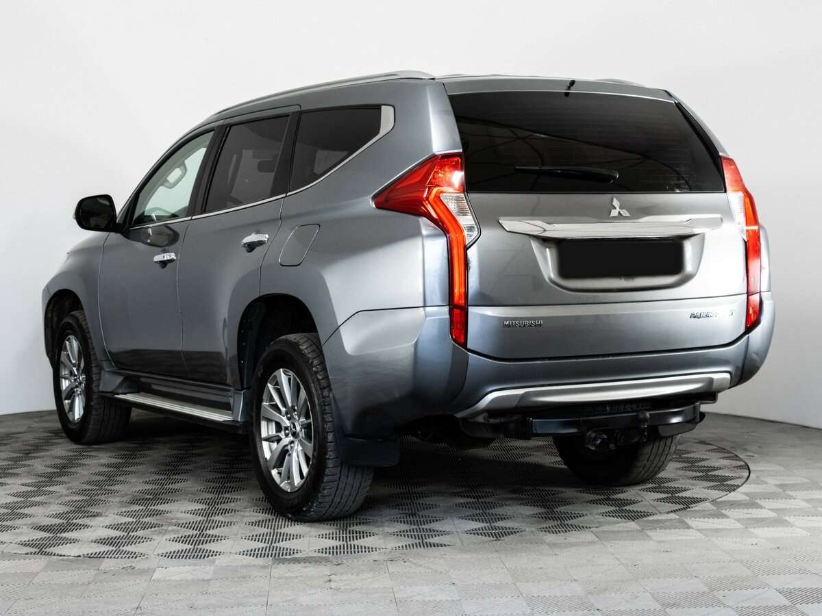 Mitsubishi Pajero Sport 2017 года с пробегом. Фото: #5