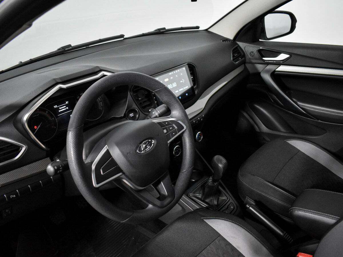 Lada (ВАЗ) Vesta 2023 года с пробегом. Фото: #7