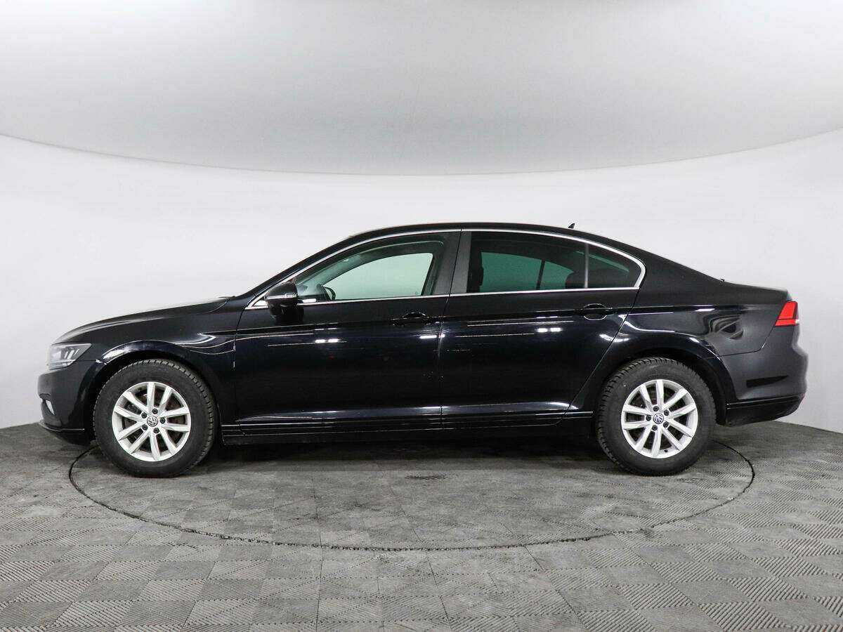 Volkswagen Passat 2020 года с пробегом. Фото: #7