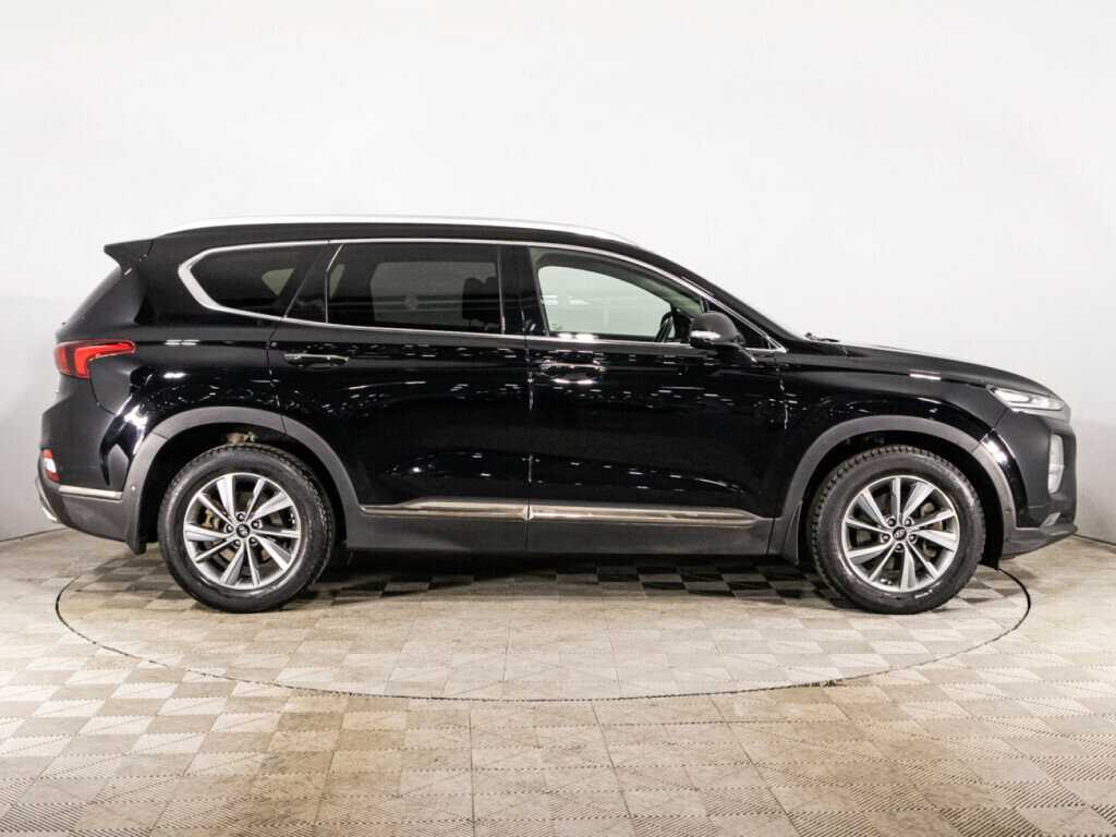 Hyundai Santa Fe 2019 года с пробегом. Фото: #3
