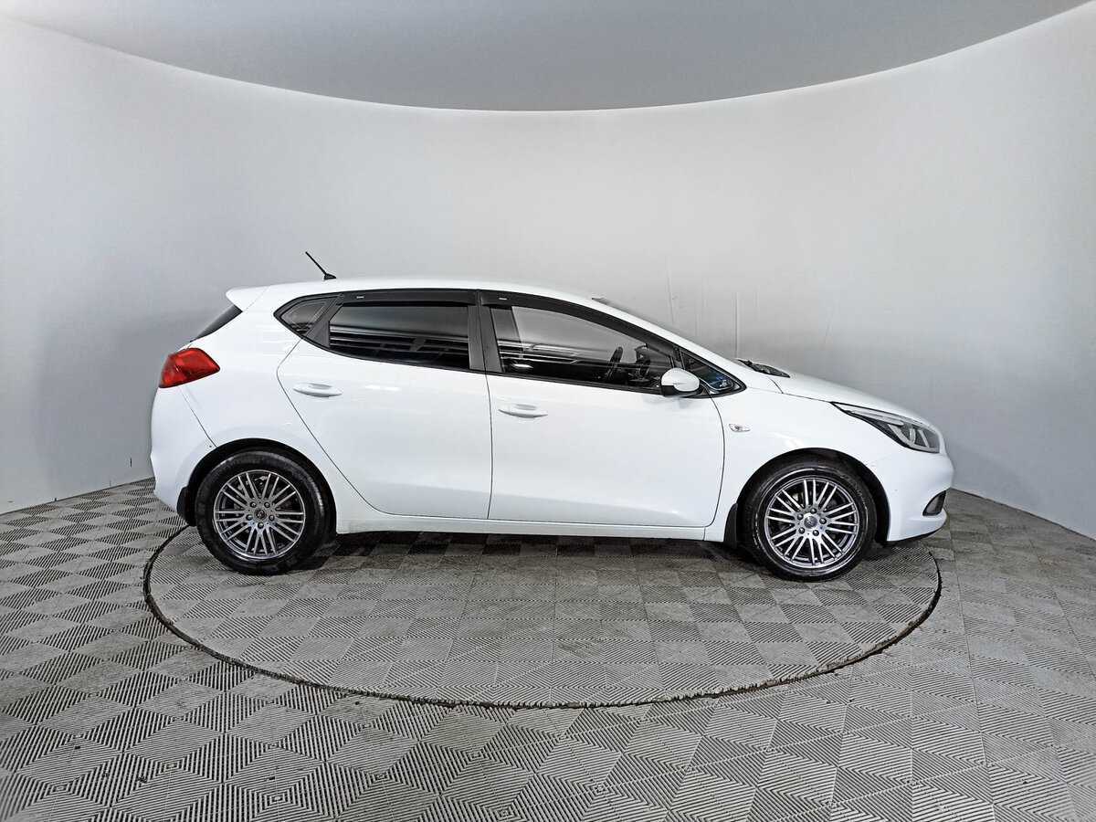 Kia Ceed 2014 года с пробегом. Фото: #3