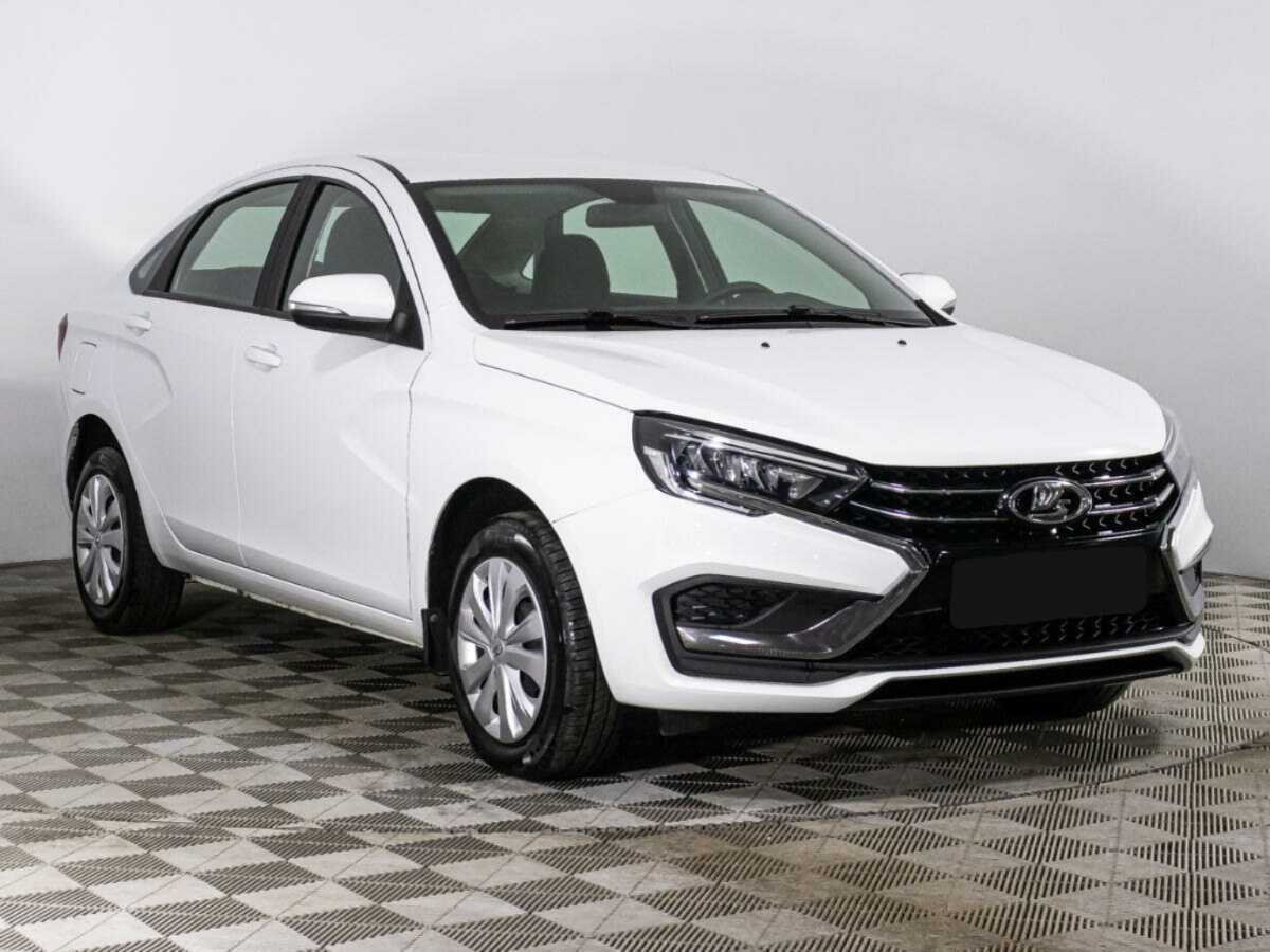 Lada (ВАЗ) Vesta 2023 года с пробегом. Фото: #2