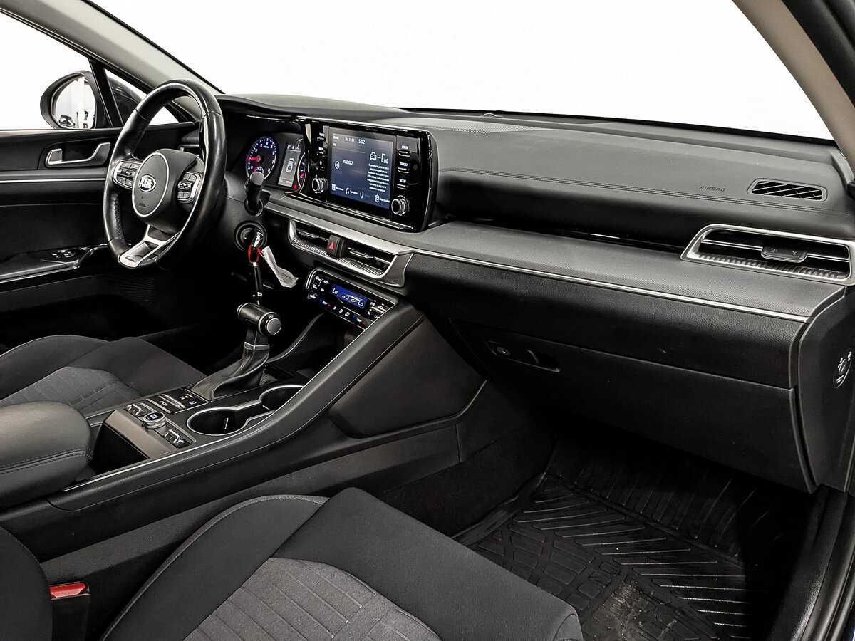 Kia K5 2021 года с пробегом. Фото: #11