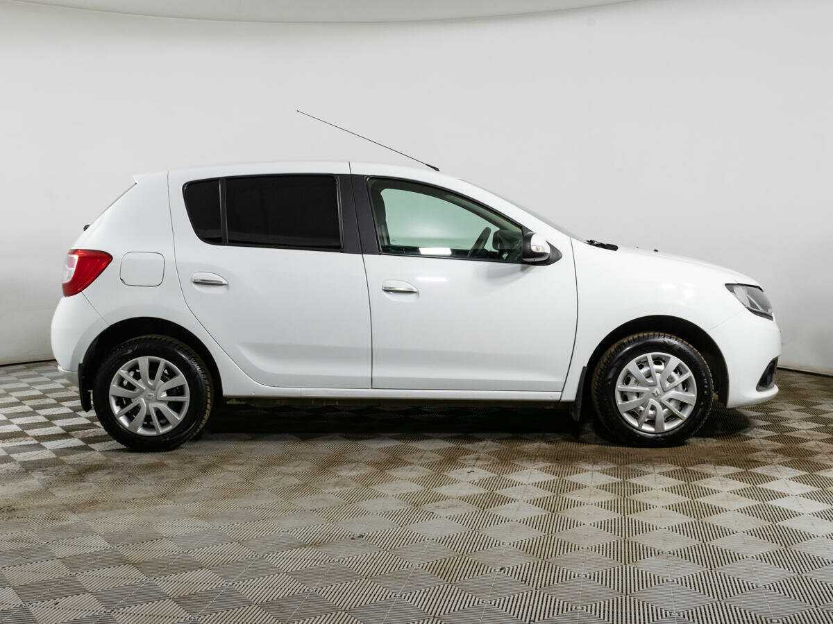 Renault Sandero 2017 года с пробегом. Фото: #3