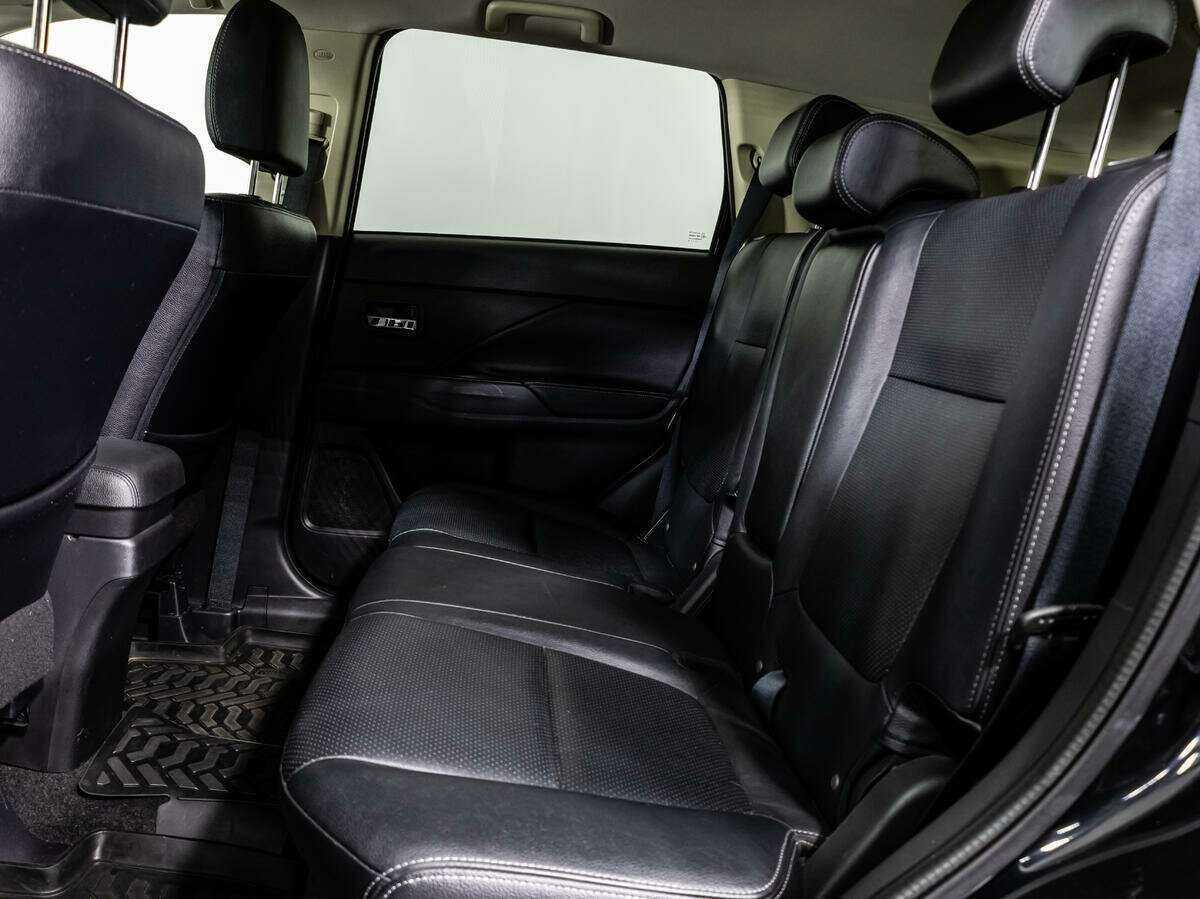 Mitsubishi Outlander 2016 года с пробегом. Фото: #9