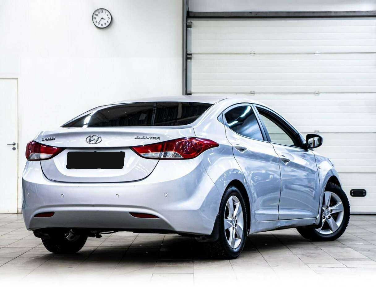 Hyundai Elantra 2012 года с пробегом. Фото: #2