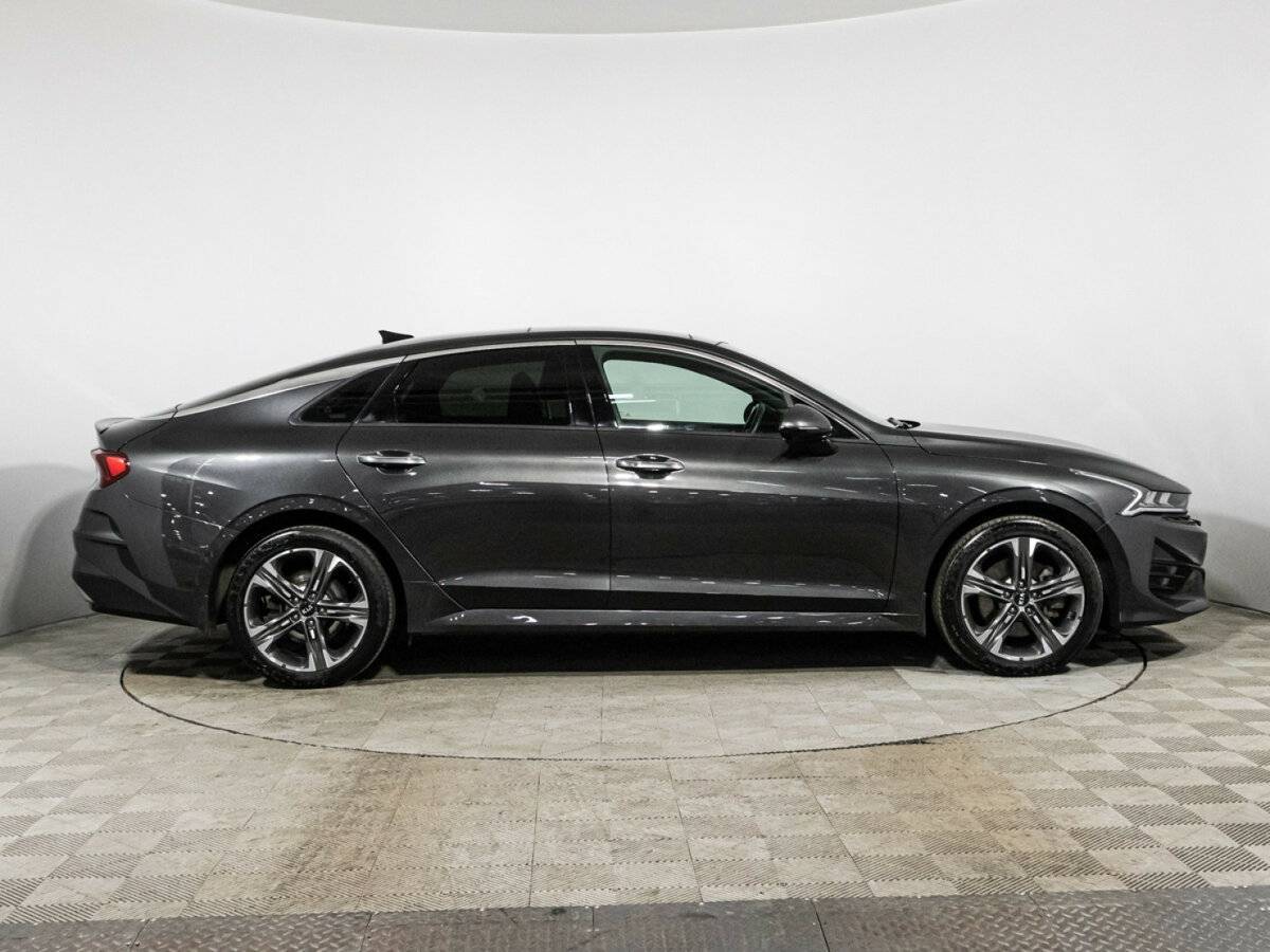 Kia K5 2021 года с пробегом. Фото: #3