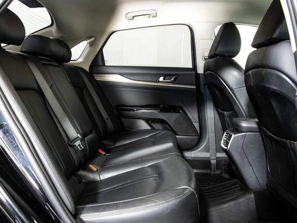 Kia K5 2021 года с пробегом. Фото: #15