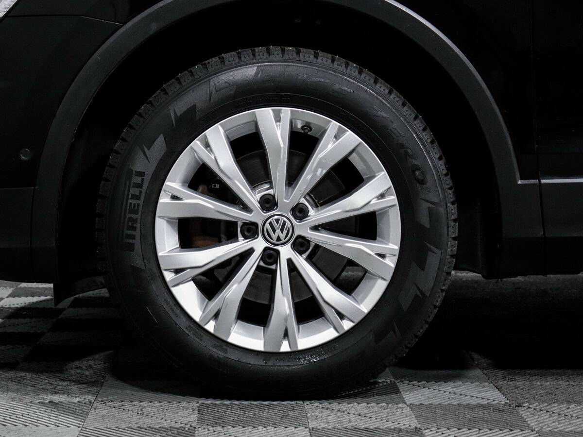 Volkswagen Tiguan 2018 года с пробегом. Фото: #11