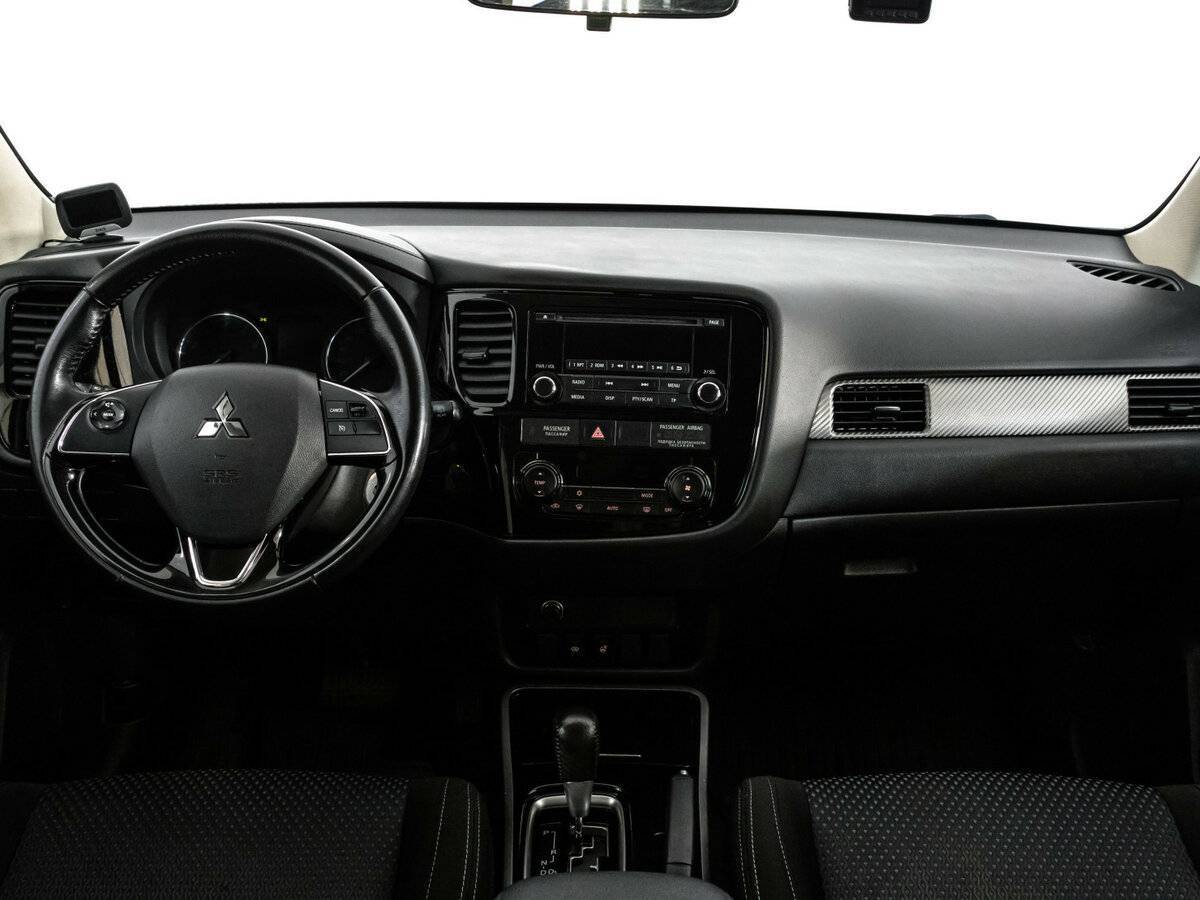 Mitsubishi Outlander 2018 года с пробегом. Фото: #9