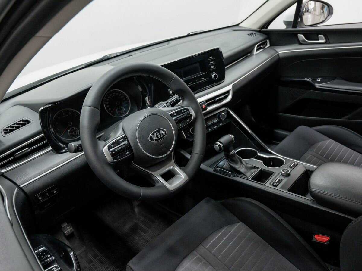 Kia K5 2021 года с пробегом. Фото: #12