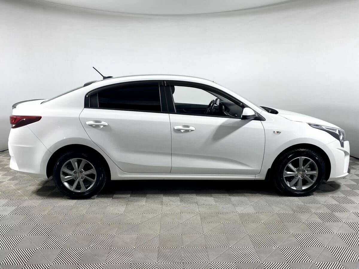 Kia Rio 2021 года с пробегом. Фото: #2