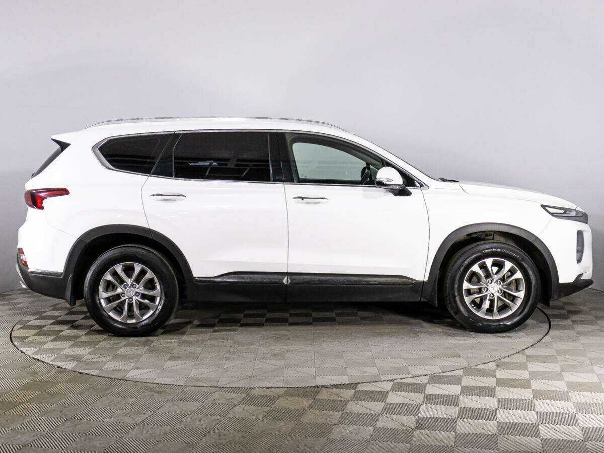 Hyundai Santa Fe 2019 года с пробегом. Фото: #0