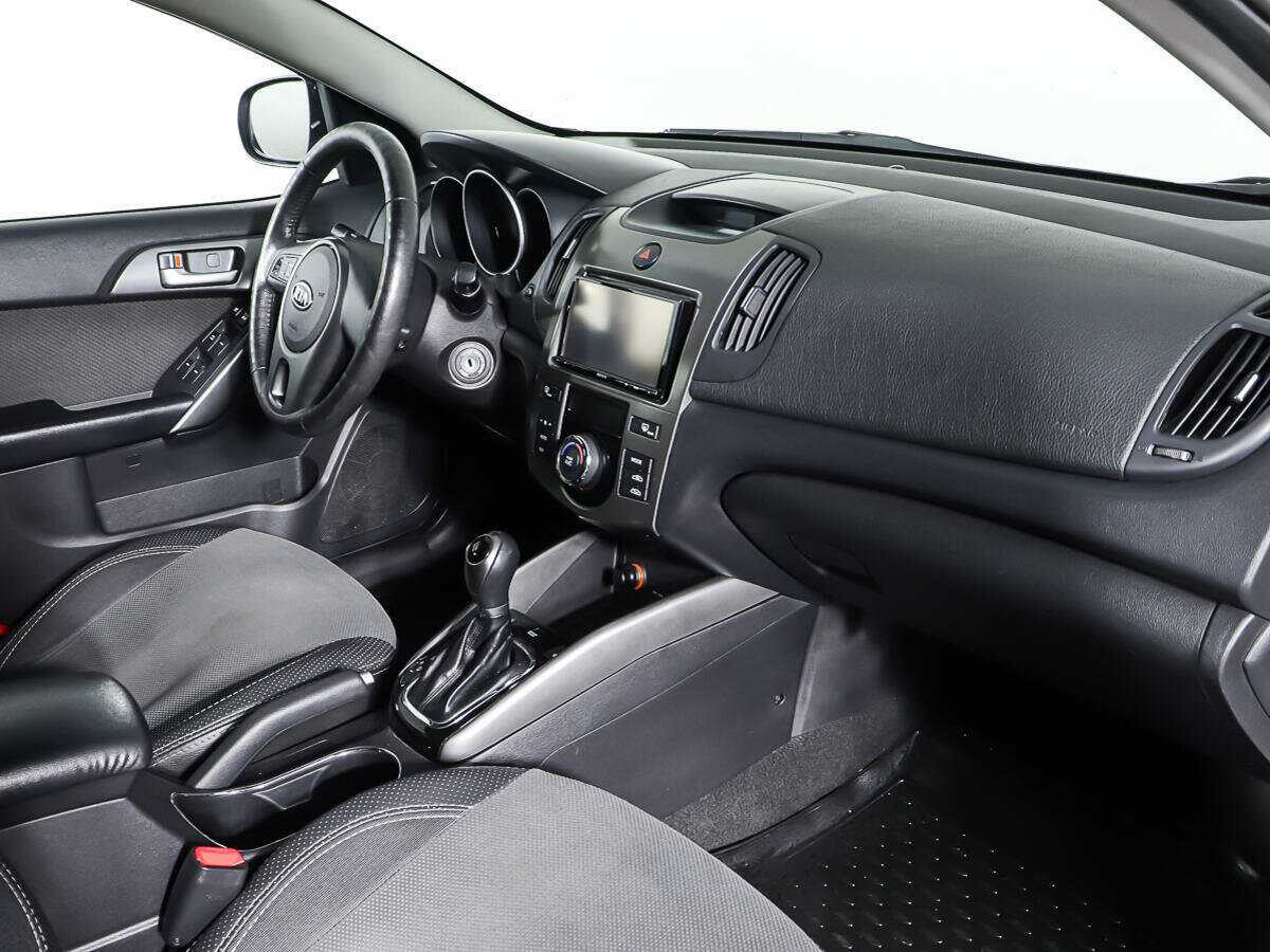 Kia Cerato 2012 года с пробегом. Фото: #10