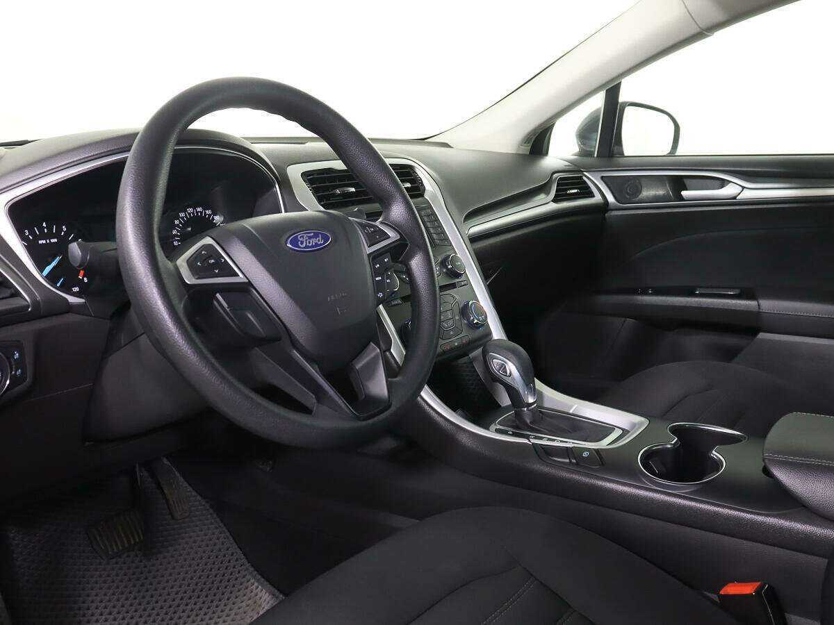 Ford Mondeo 2017 года с пробегом. Фото: #12