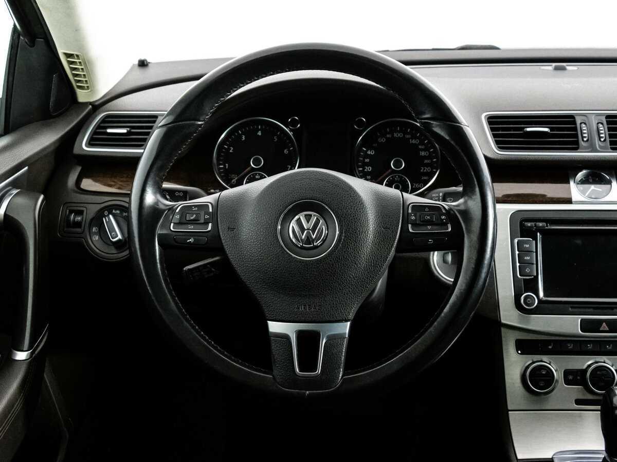 Volkswagen Passat 2012 года с пробегом. Фото: #8