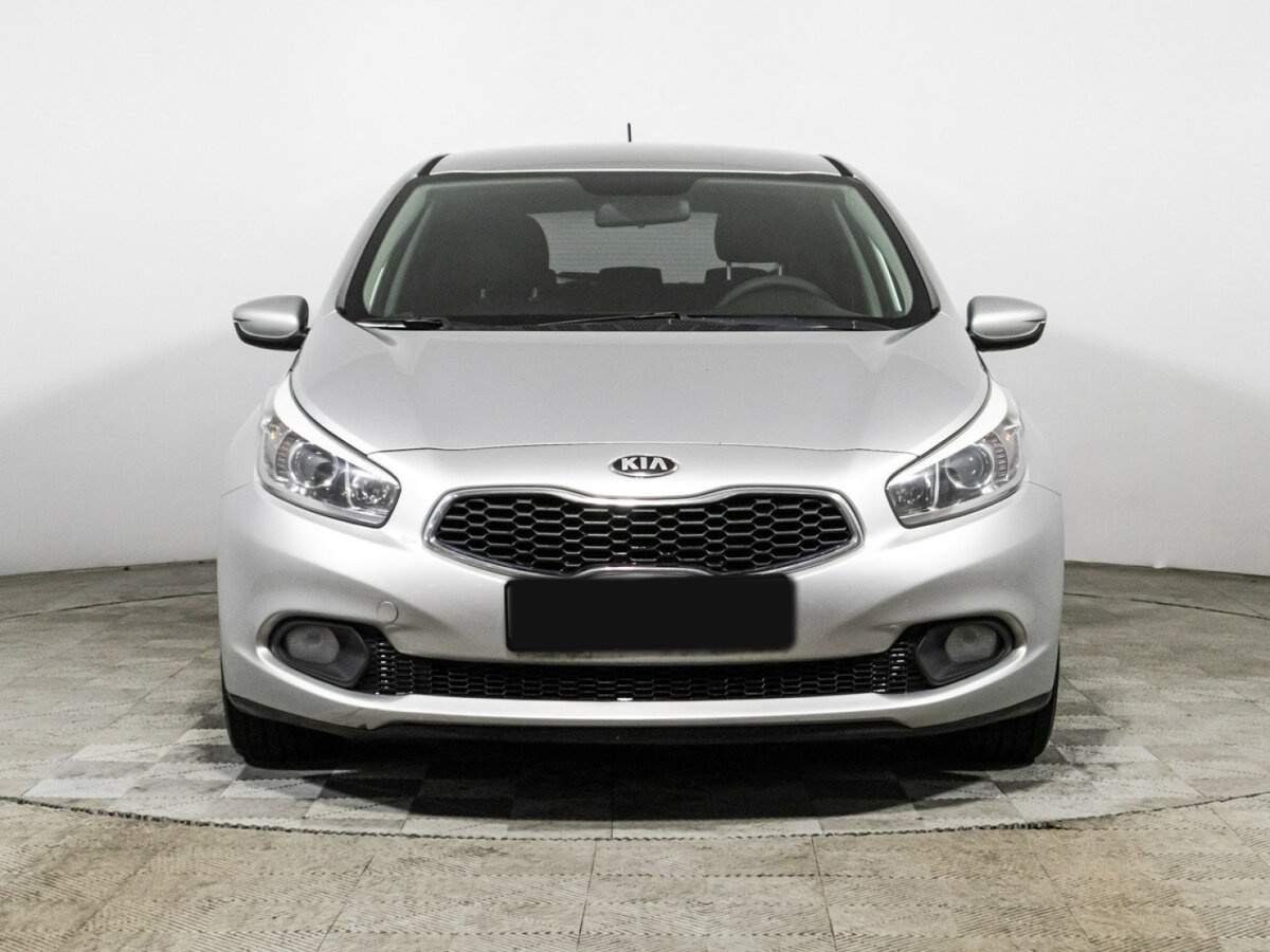 Kia Ceed 2012 года с пробегом. Фото: #1