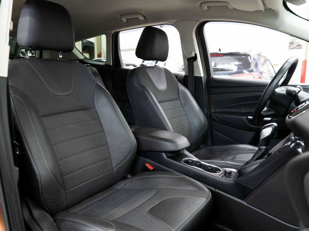 Ford Kuga 2013 года с пробегом. Фото: #8