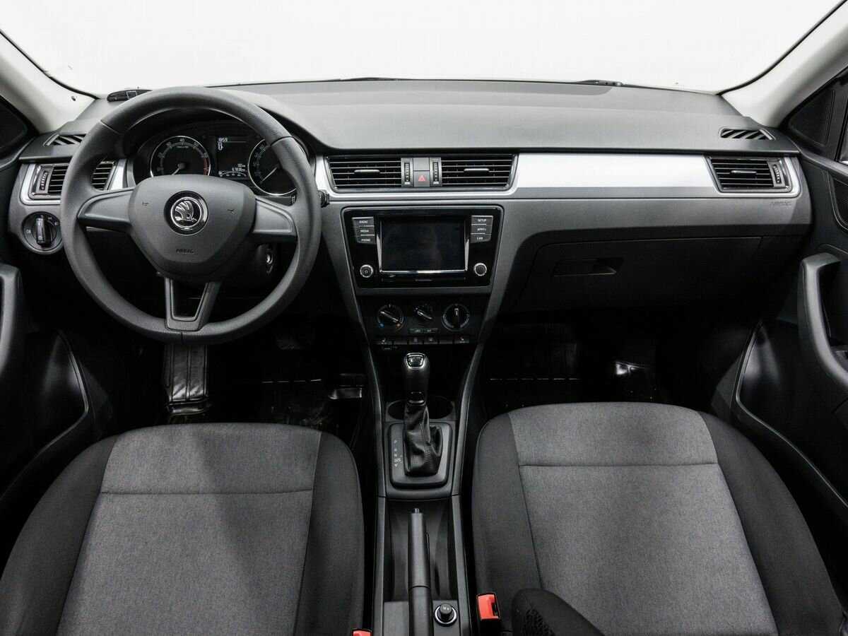 Skoda Rapid 2019 года с пробегом. Фото: #10