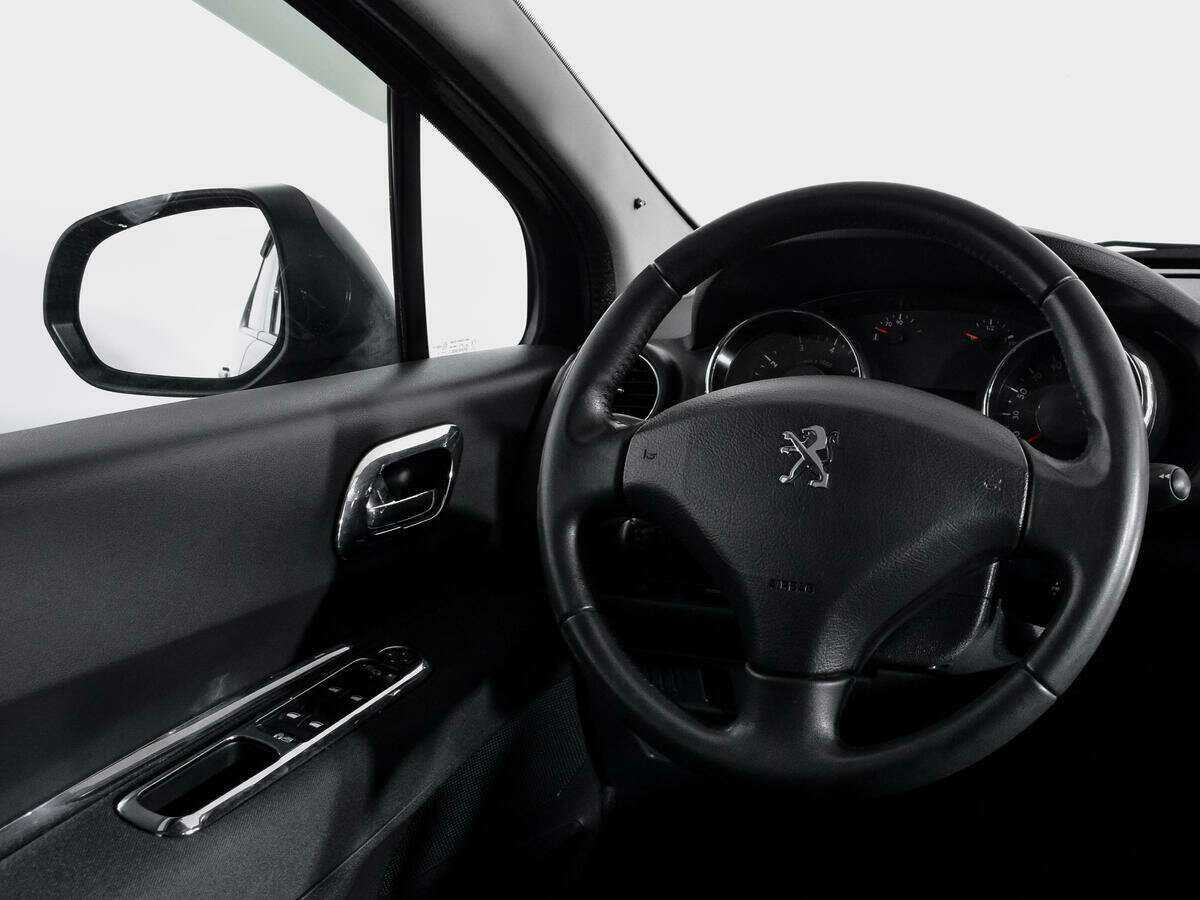 Peugeot 3008 2014 года с пробегом. Фото: #12