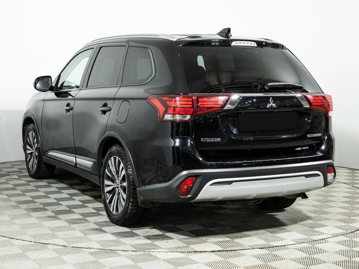 Mitsubishi Outlander 2018 года с пробегом. Фото: #6