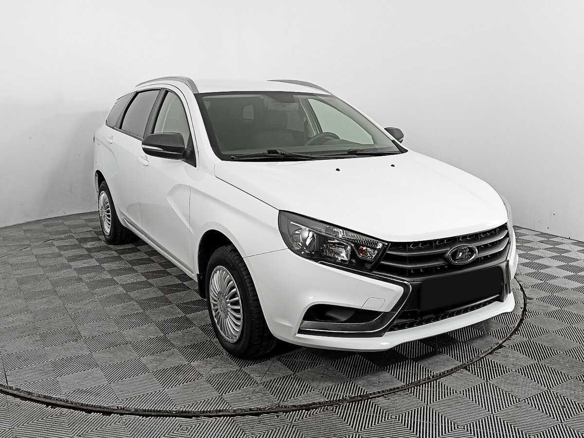 Lada (ВАЗ) Vesta 2019 года с пробегом. Фото: #2