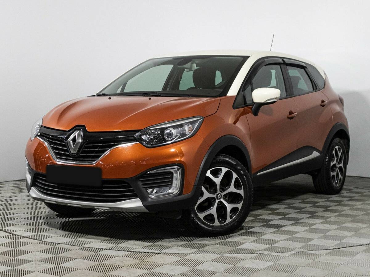 Renault Kaptur 2017 года с пробегом. Посмотреть фото