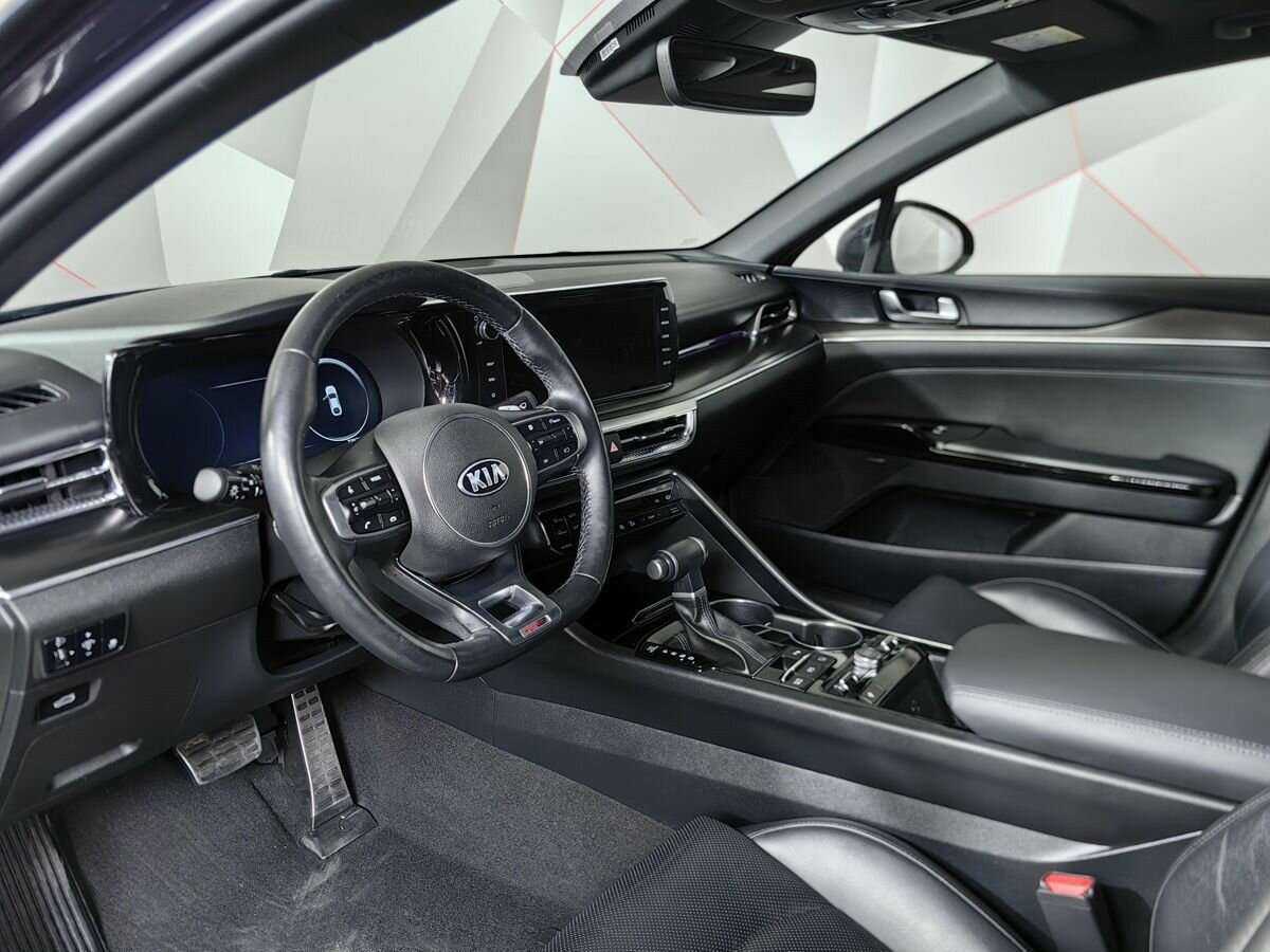 Kia K5 2021 года с пробегом. Фото: #13