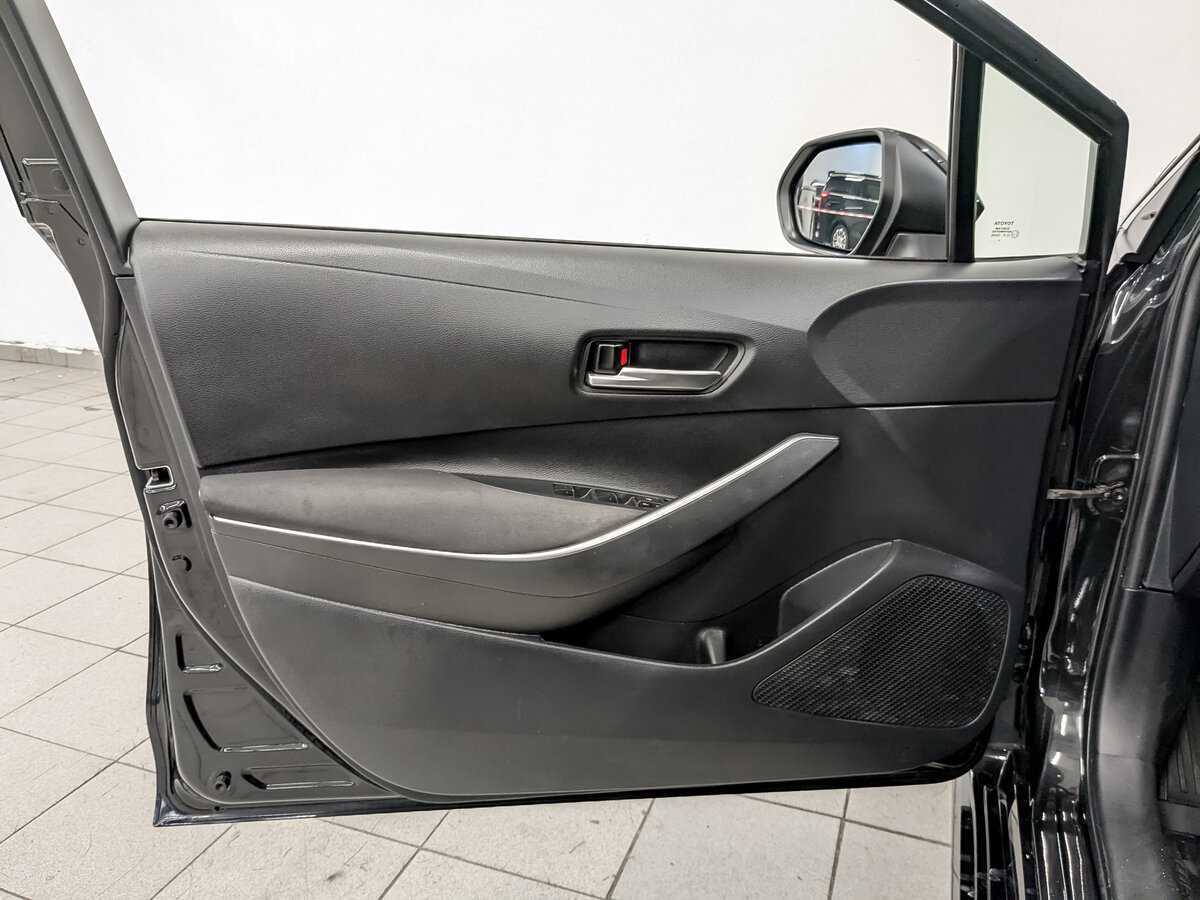 Toyota Corolla 2019 года с пробегом. Фото: #17