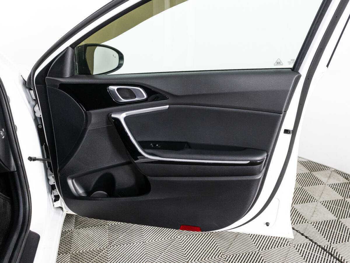 Kia Ceed 2020 года с пробегом. Фото: #28