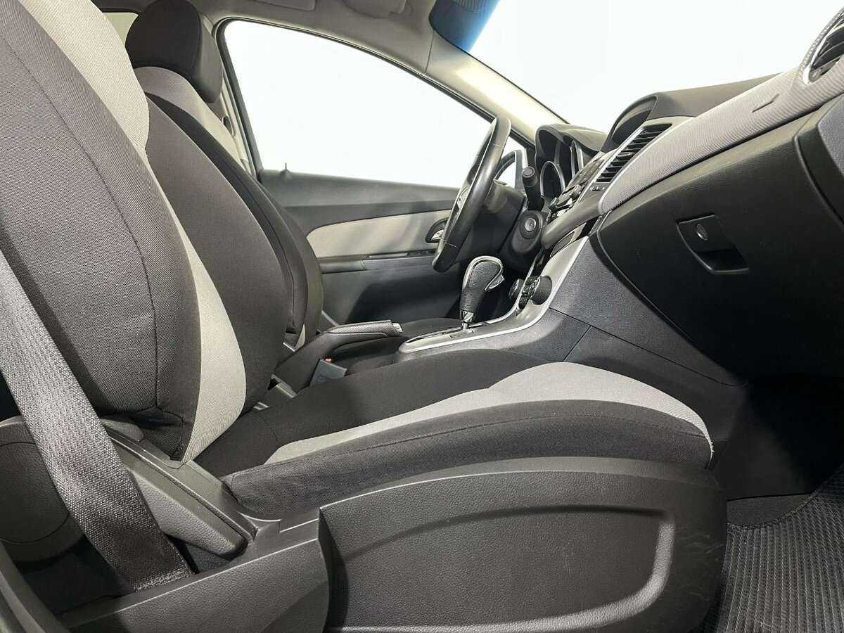 Chevrolet Cruze 2012 года с пробегом. Фото: #12