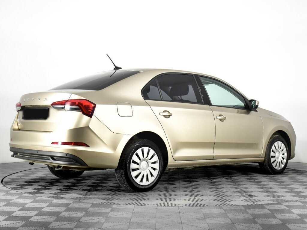 Skoda Rapid 2021 года с пробегом. Фото: #3