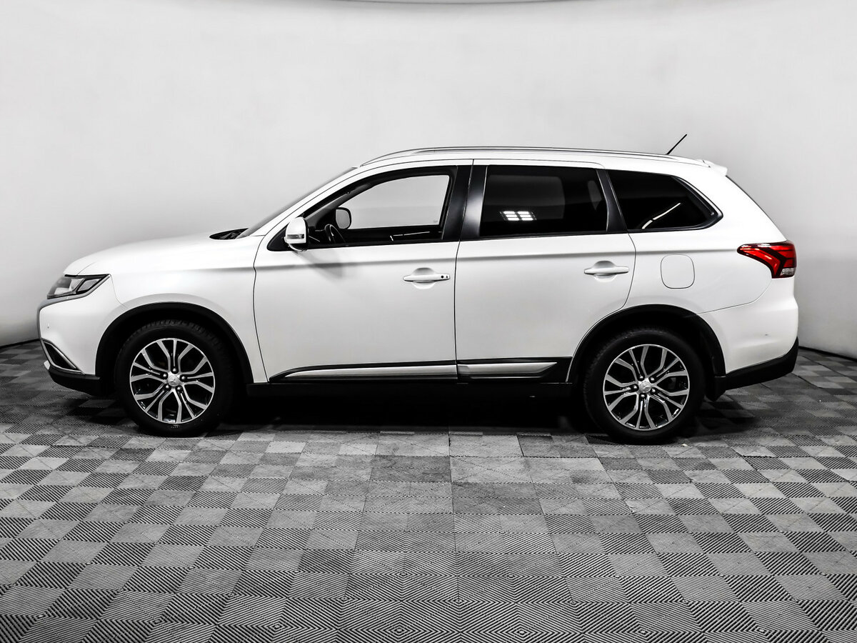Mitsubishi Outlander 2016 года с пробегом. Фото: #7