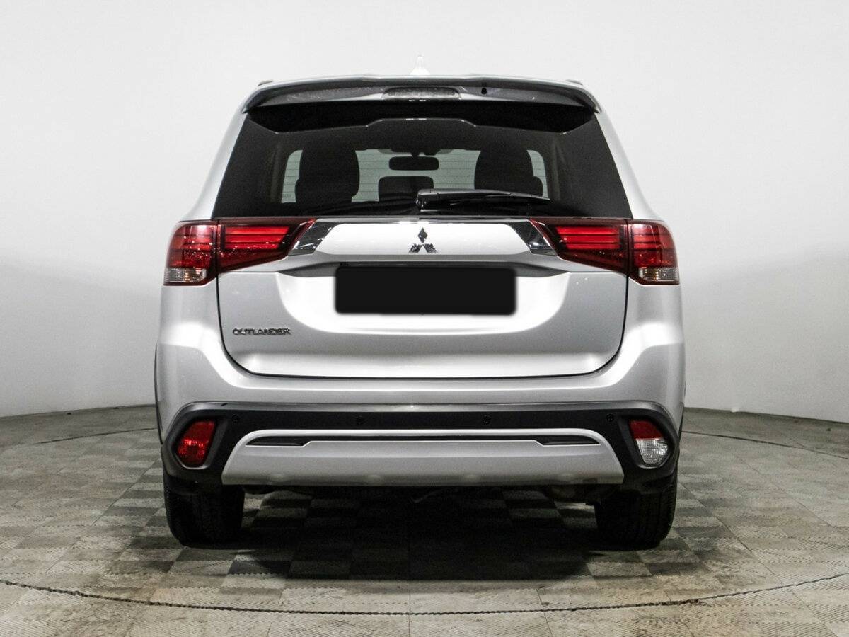 Mitsubishi Outlander 2022 года с пробегом. Фото: #5
