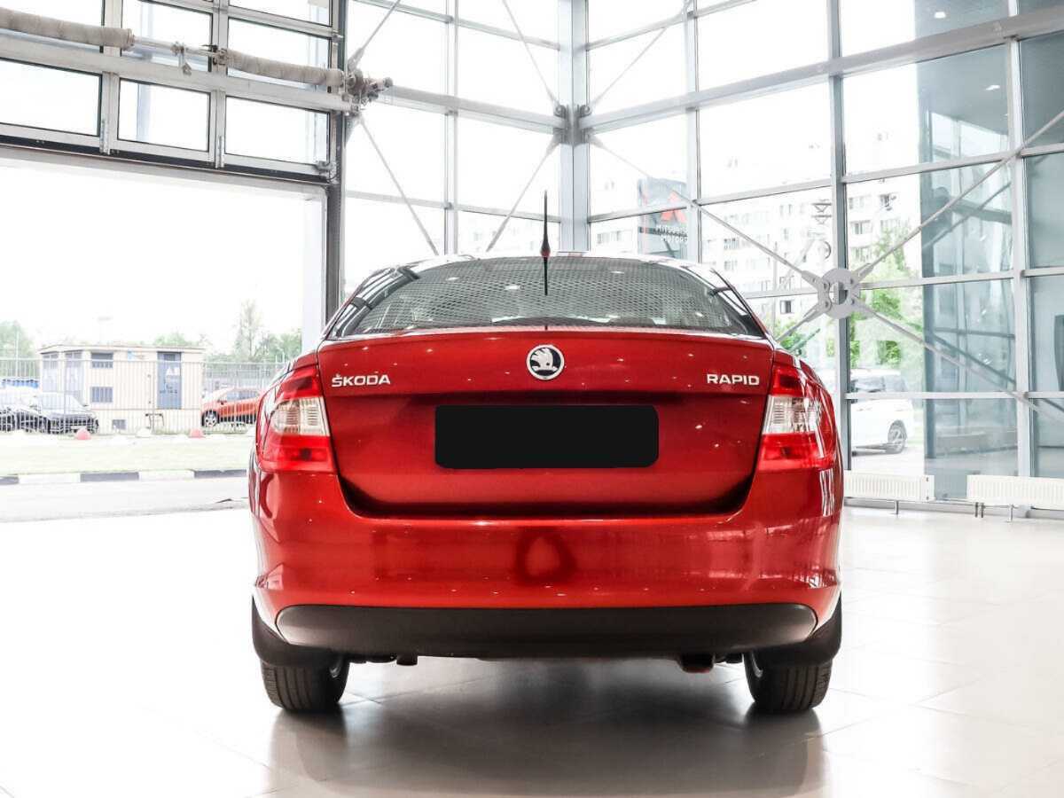 Skoda Rapid 2014 года с пробегом. Фото: #5