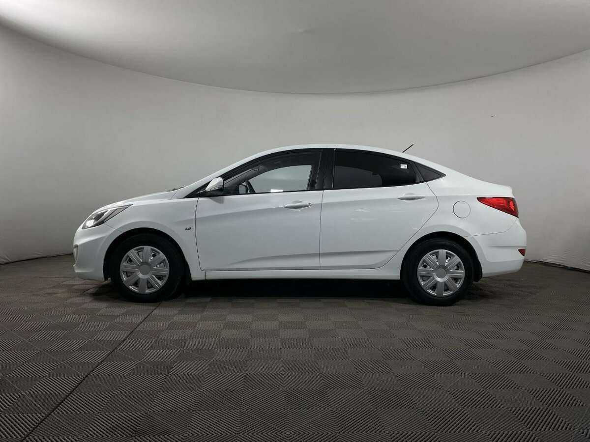 Hyundai Solaris 2012 года с пробегом. Фото: #4