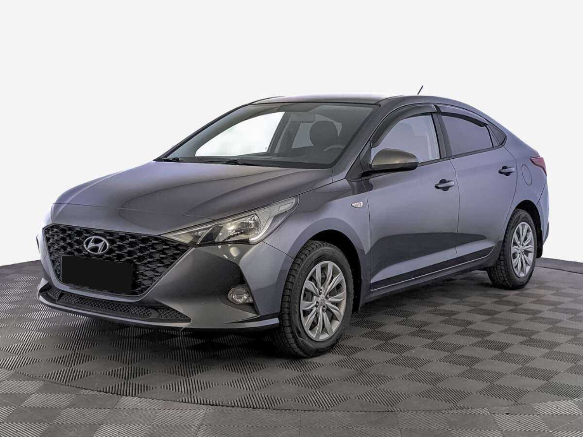 Hyundai Solaris 2021 года с пробегом. Посмотреть фото