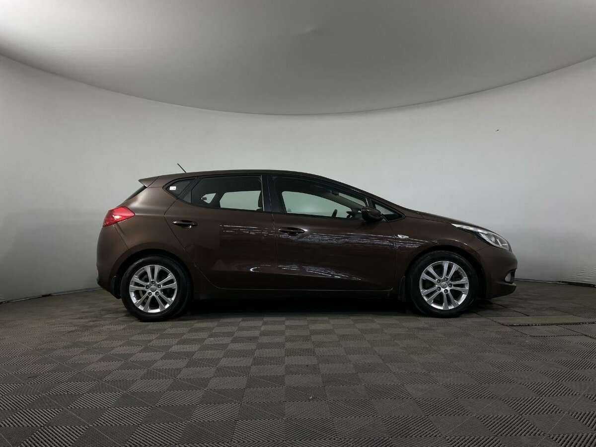 Kia Ceed 2013 года с пробегом. Фото: #3