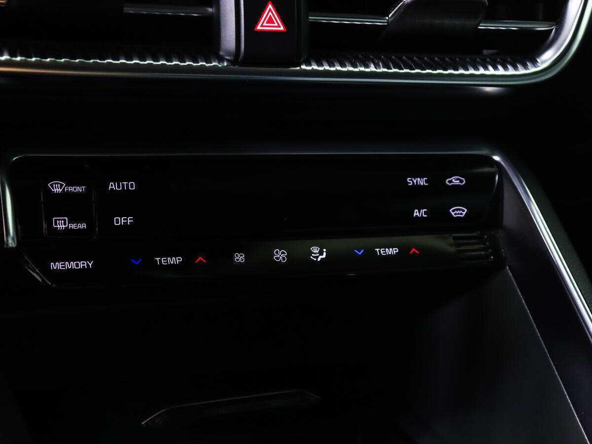 Kia K5 2021 года с пробегом. Фото: #13