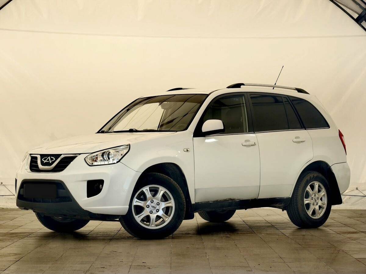 Chery Tiggo (T11) 2015 года с пробегом. Фото: #0